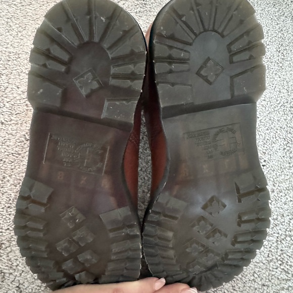 Dr Marten Brown leather combat boot size 8 - Picture 4 of 4